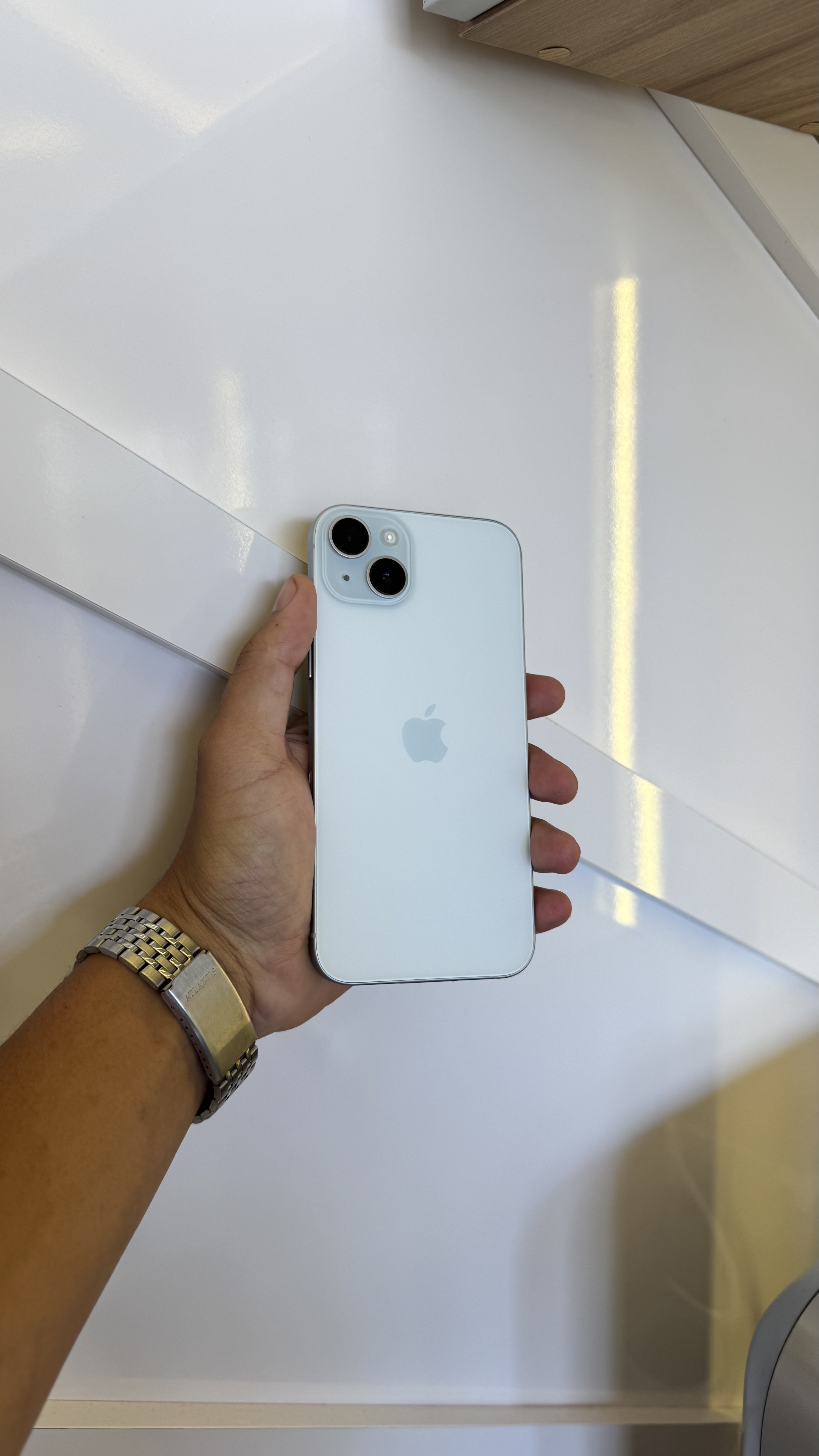 iPhone 15 128GB